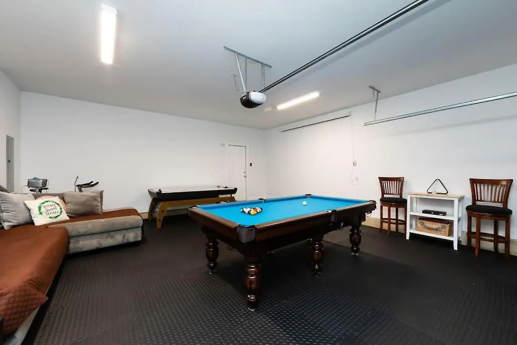 Holiday home The Asbury House Luxury Private Getaway Villa Huntersville