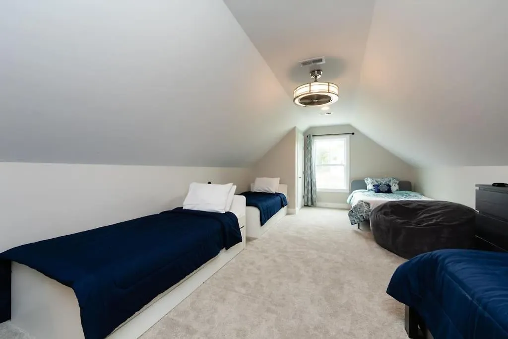 The Asbury House Luxury Private Getaway Villa Huntersville United States