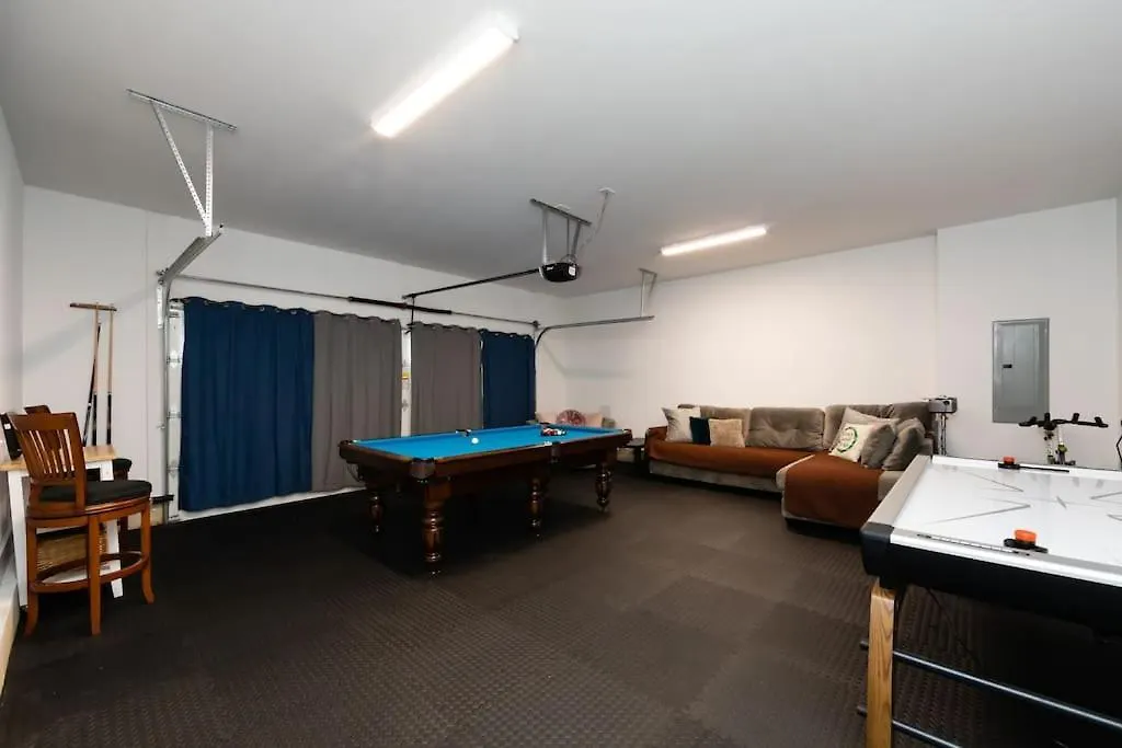 The Asbury House Luxury Private Getaway Villa Huntersville Holiday home