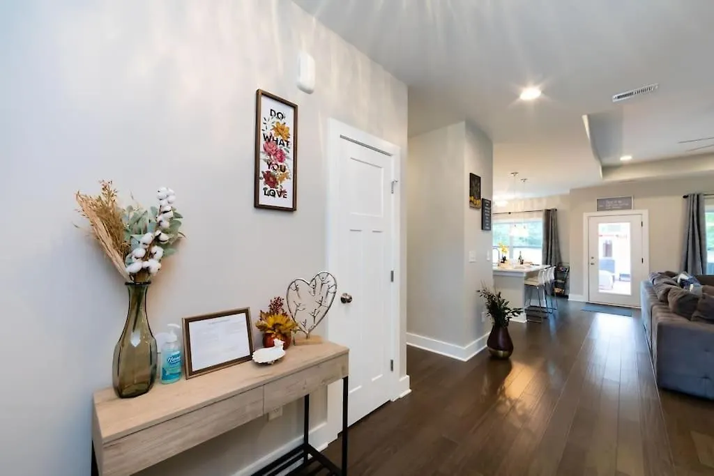 Holiday home The Asbury House Luxury Private Getaway Villa Huntersville