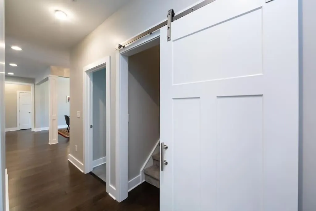 The Asbury House Luxury Private Getaway Villa Huntersville
