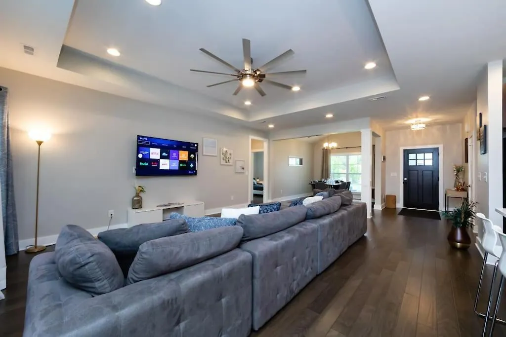 The Asbury House Luxury Private Getaway Villa Huntersville United States