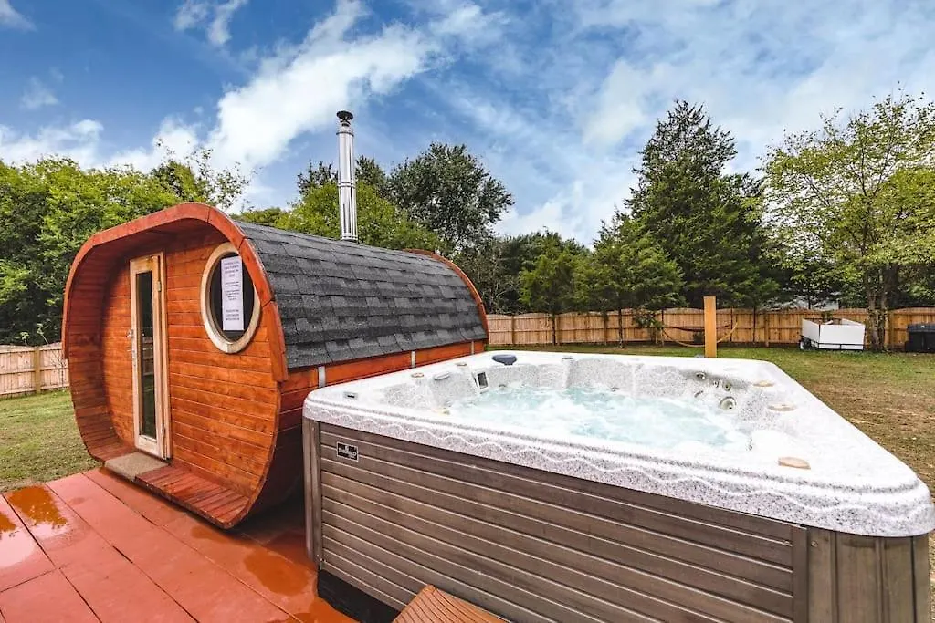 The Asbury House Luxury Private Getaway Villa Huntersville Holiday home