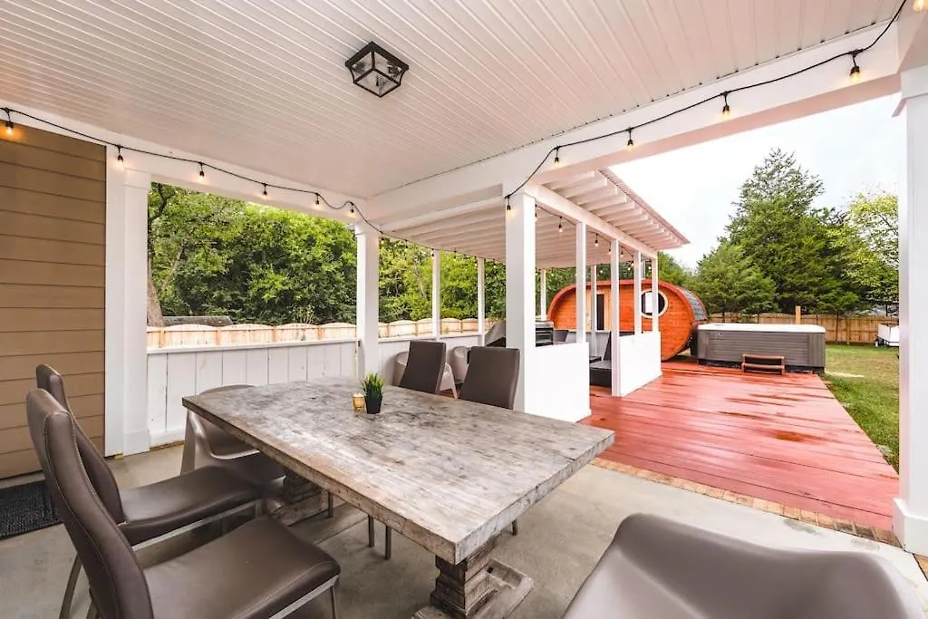 The Asbury House Luxury Private Getaway Villa Huntersville 0*,